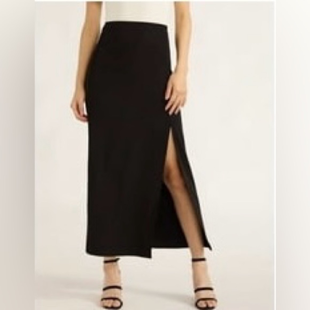 SCOOP SKIRT
